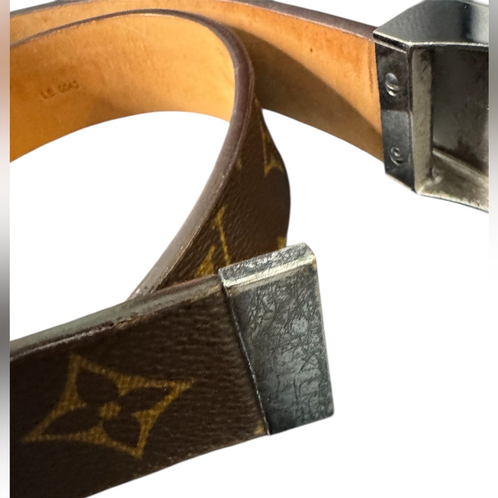 Louis Vuitton monogrammed belt Size 70/28 - Picture 5 of 9